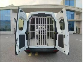 依维柯多功能解押车