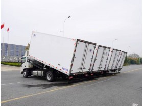 跃进无害化专用运输车