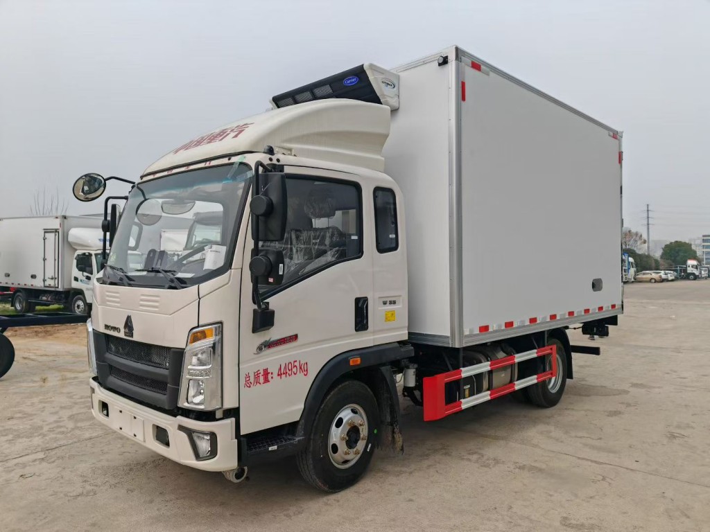 重汽豪沃医疗废物收集车