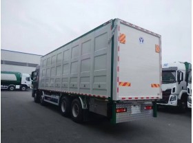 福田欧曼前四后八活猪运输车