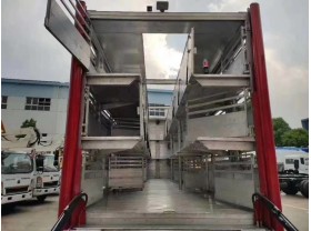 五十铃仔猪运输车
