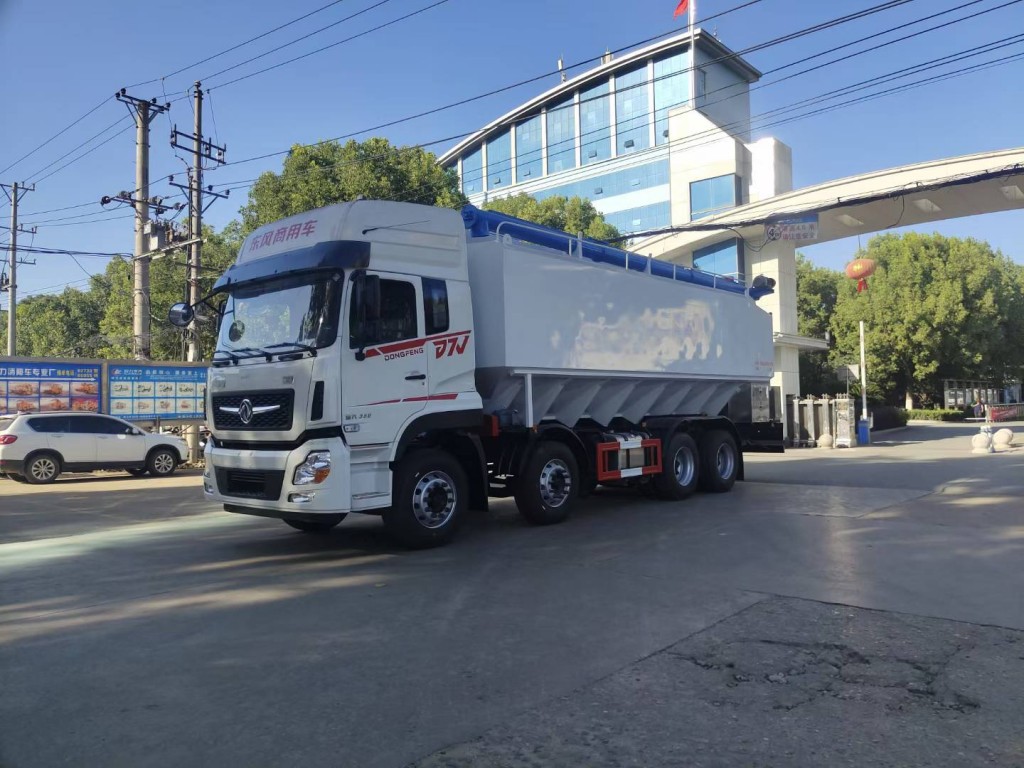 东风散装饲料运输车
