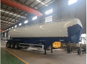 半挂散装饲料运输车