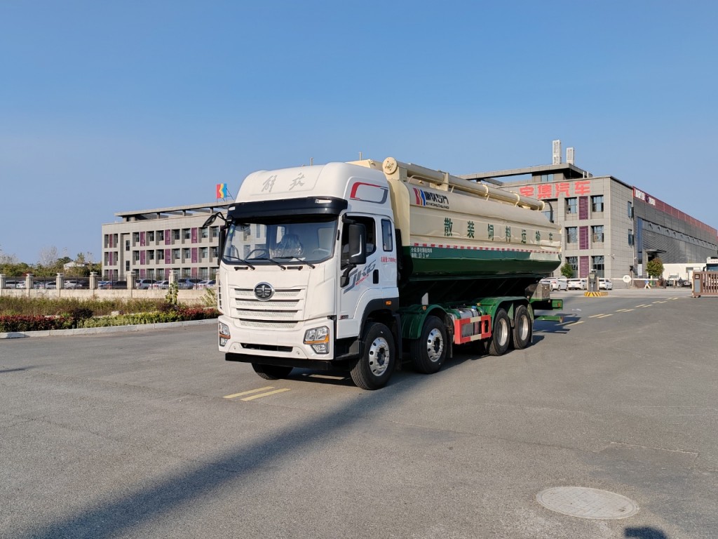 解放J6 22方散装饲料运输车