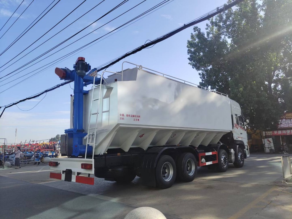 30方散装饲料运输罐车