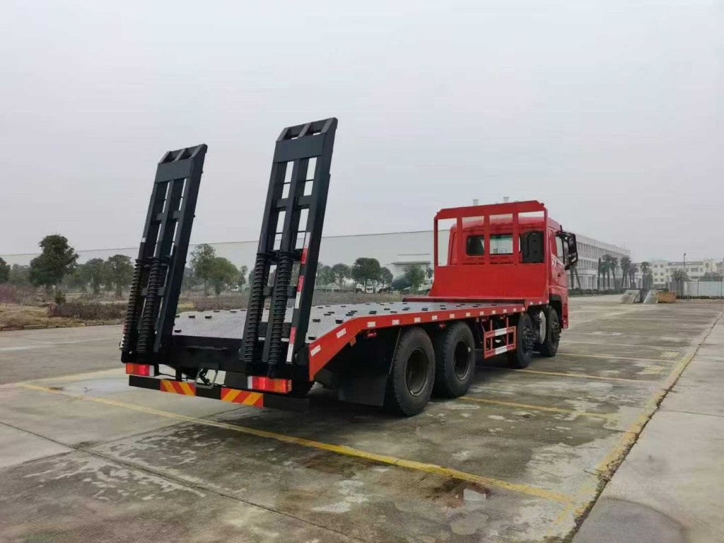 东风前四后八平板车