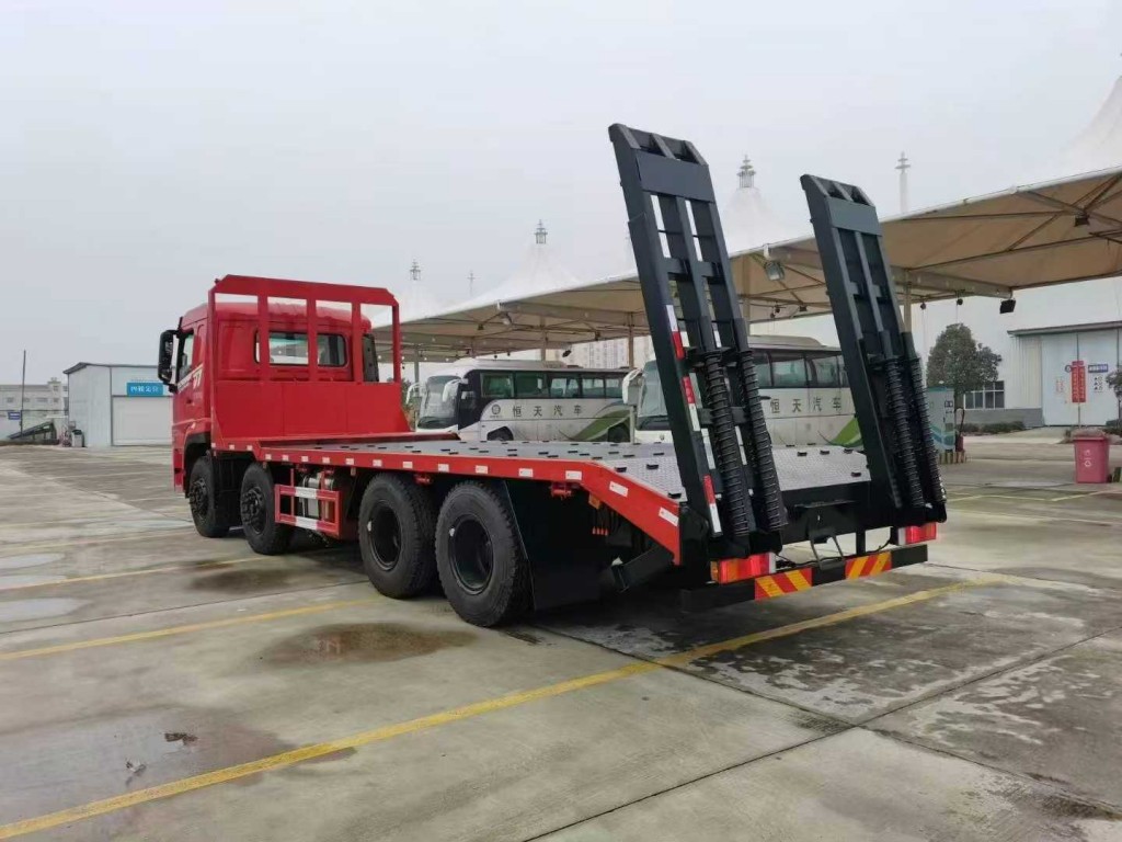 一拖前四后八平板车