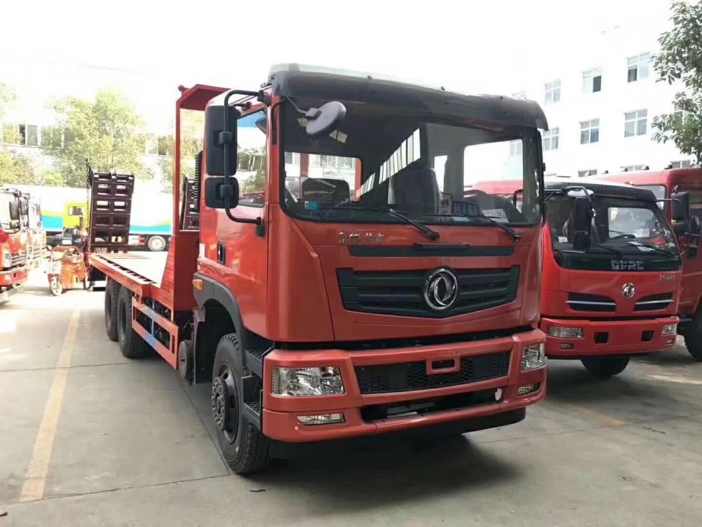 东风特商后八轮平板车