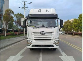解放雏禽运输车