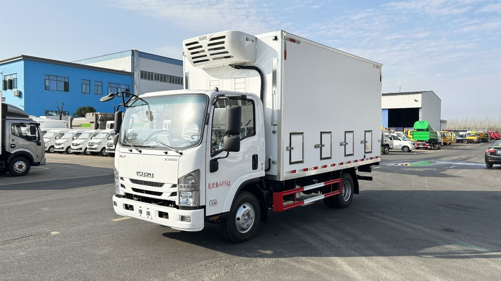 五十铃雏禽运输车