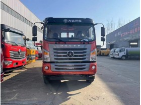 大运雏禽运输车
