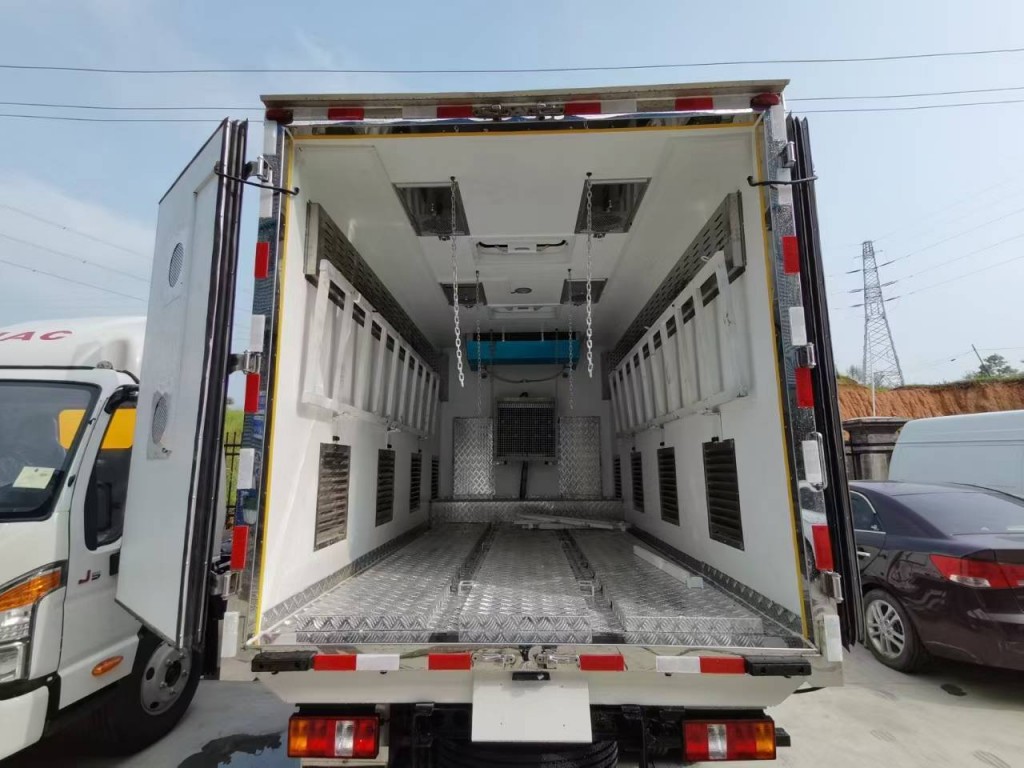 小鸡禽苗运输车