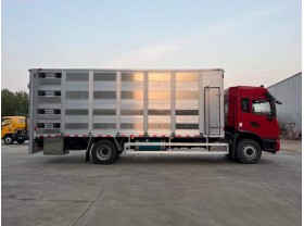 东风畜禽运输车