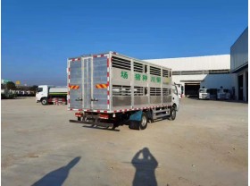 东风多利卡畜禽运输车