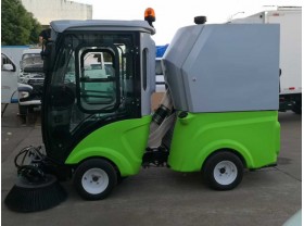 微型扫路车