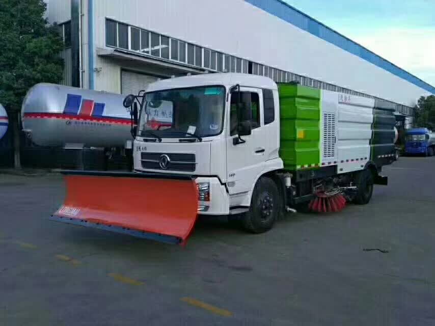 东风天锦多功能扫路除雪车