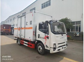 江铃顺达爆破器材运输车