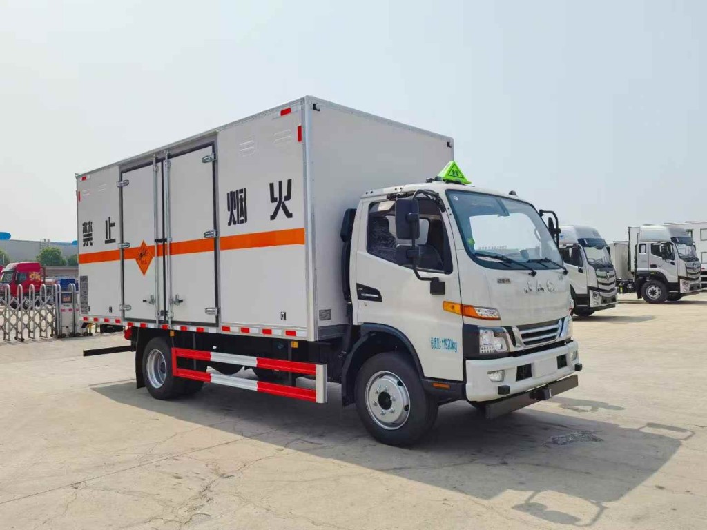 江淮骏铃爆破器材运输车