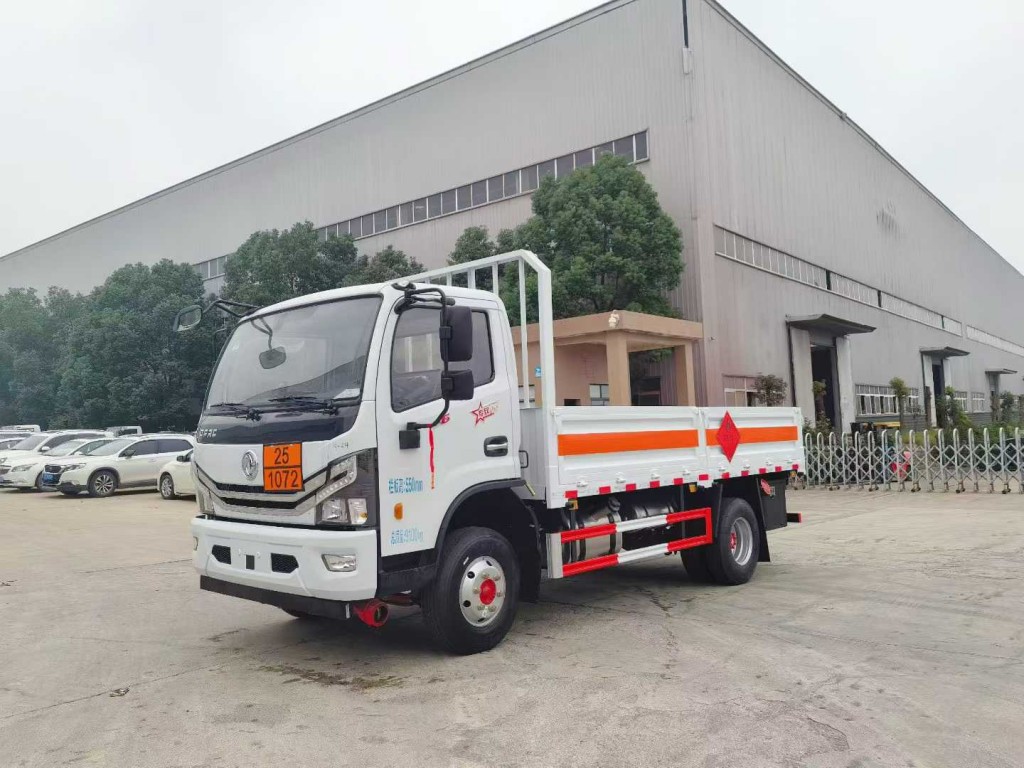 东风多利卡气瓶运输车