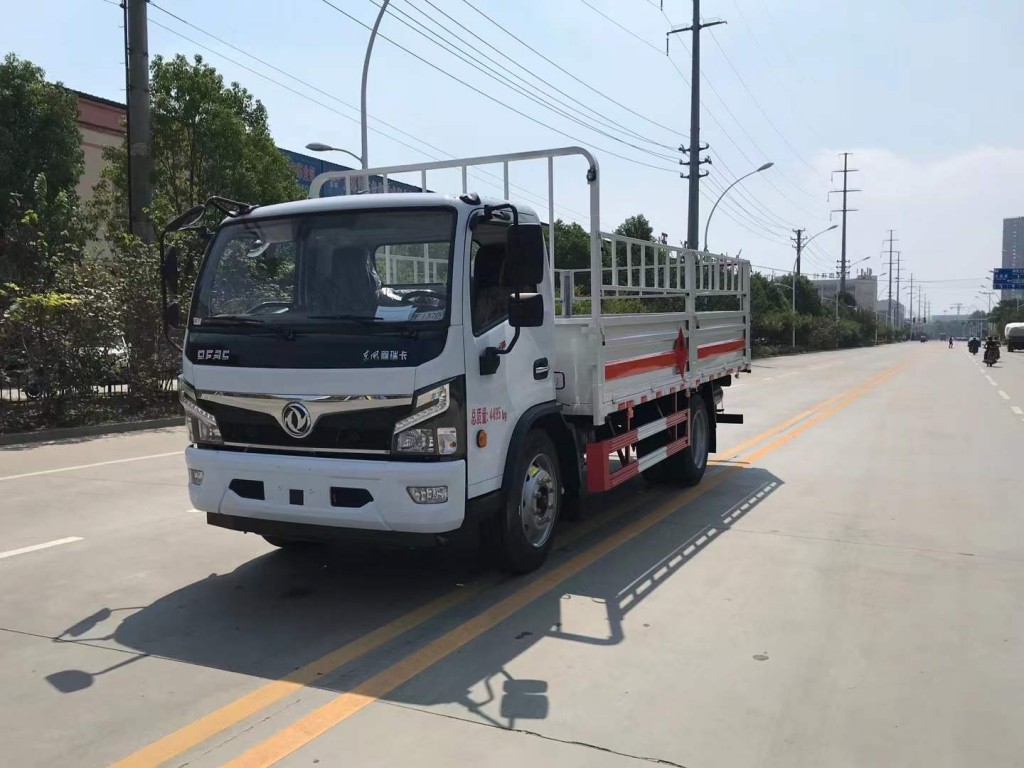 东风大多利卡气瓶运输车