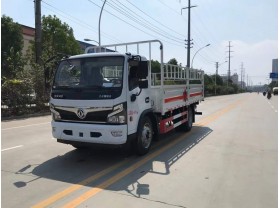 东风大多利卡气瓶运输车