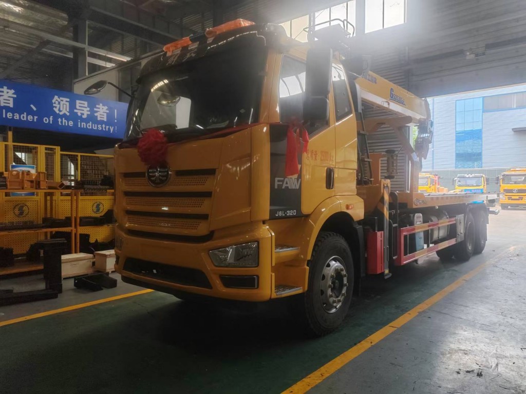 解放J6L平板清障车
