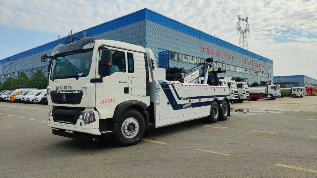 重汽豪沃重型清障车