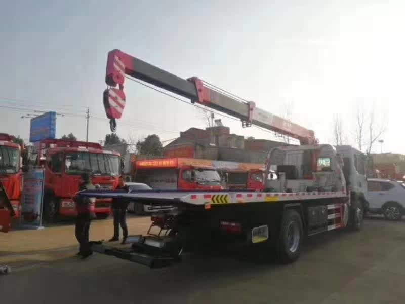 平板随车吊救援车