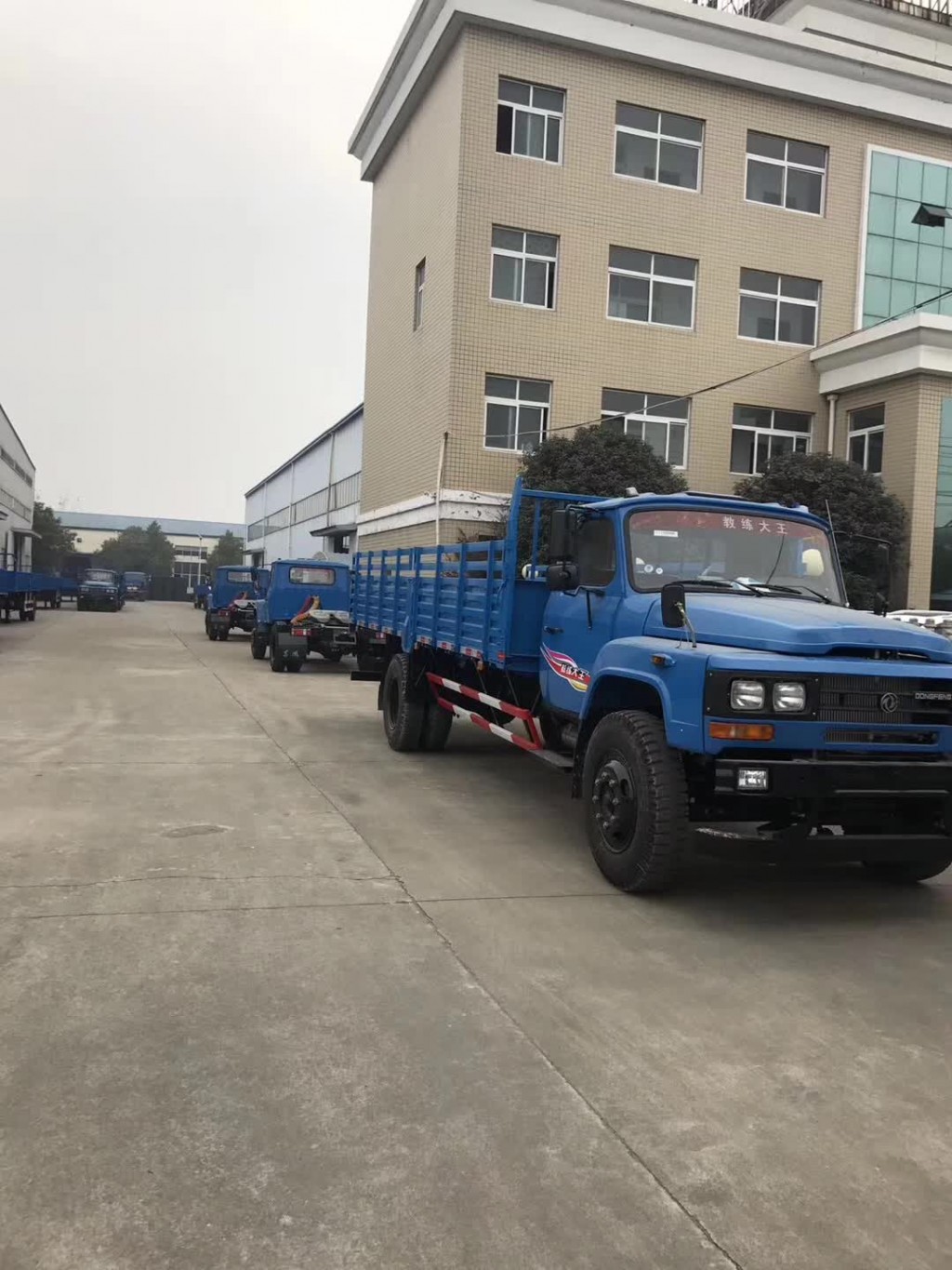 楚风尖头A2半挂教练车