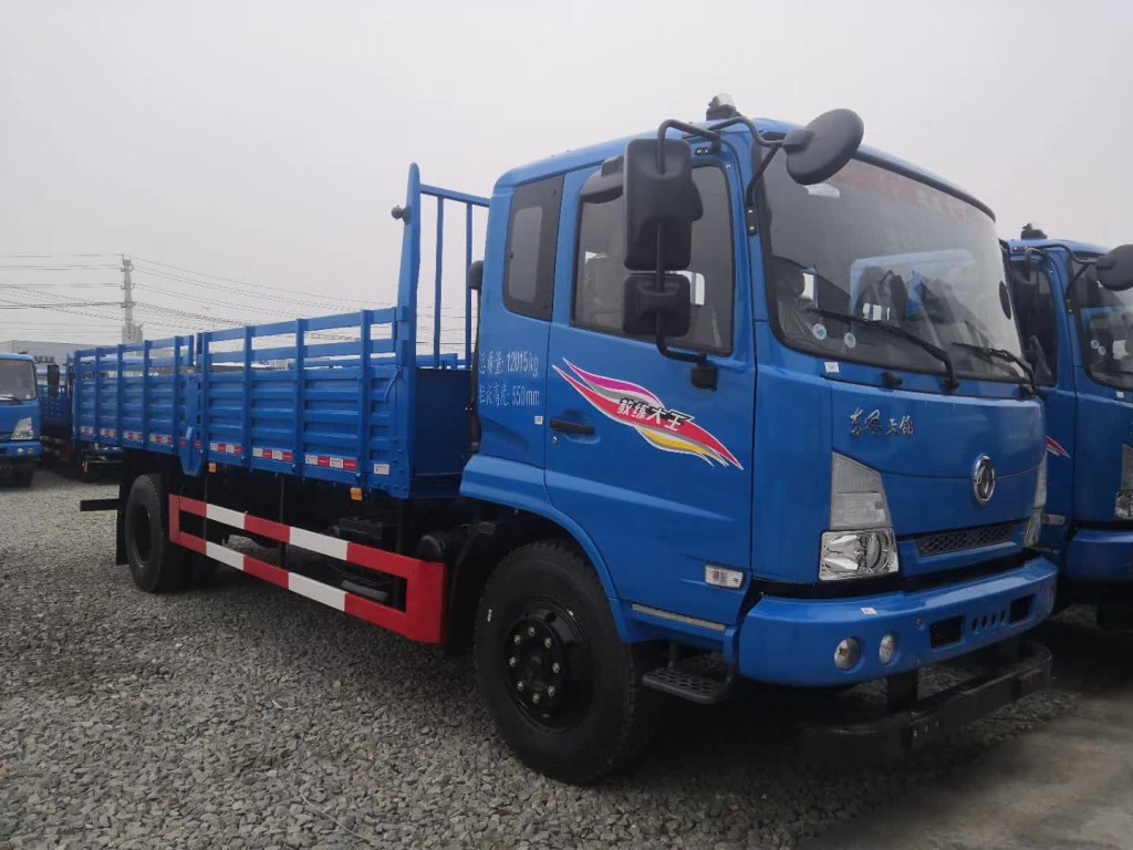 东风平头B2教练车