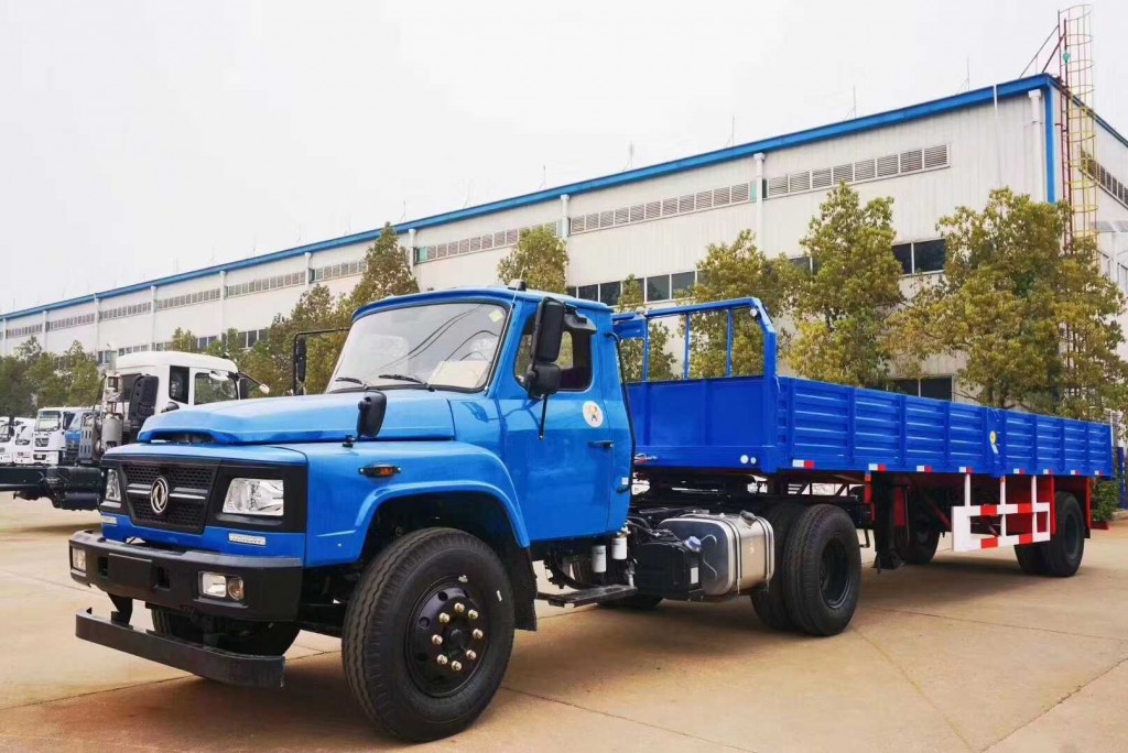 B2东风9米尖头教练车