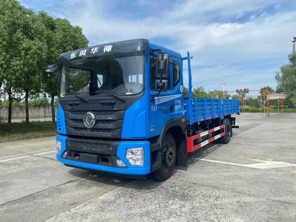 东风教练车