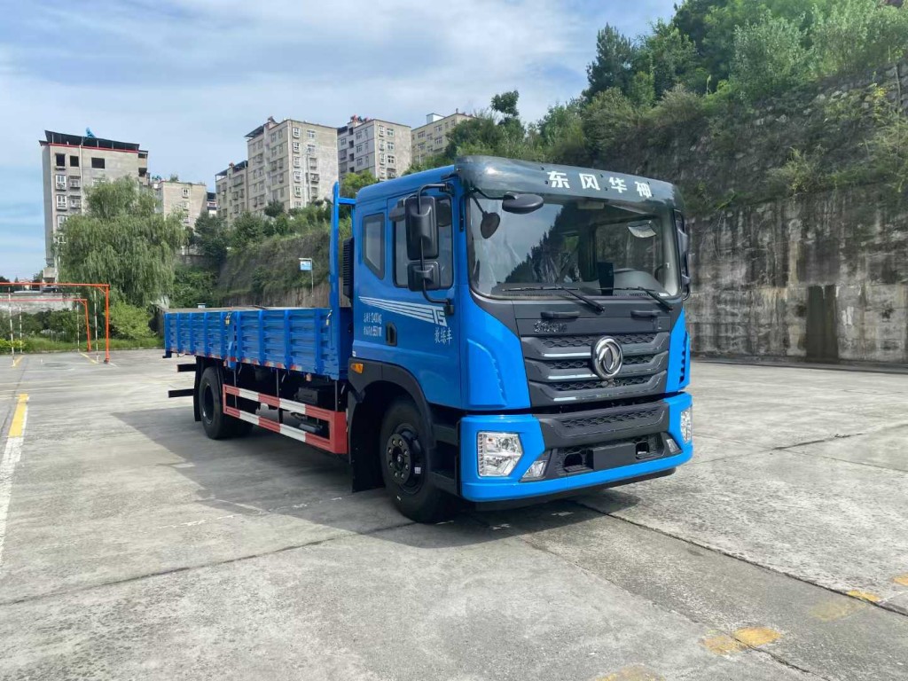 平头教练车