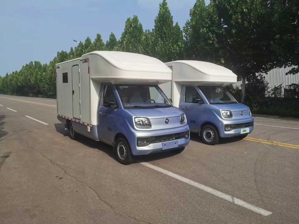 四轮电动售货车