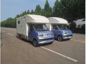 四轮电动售货车