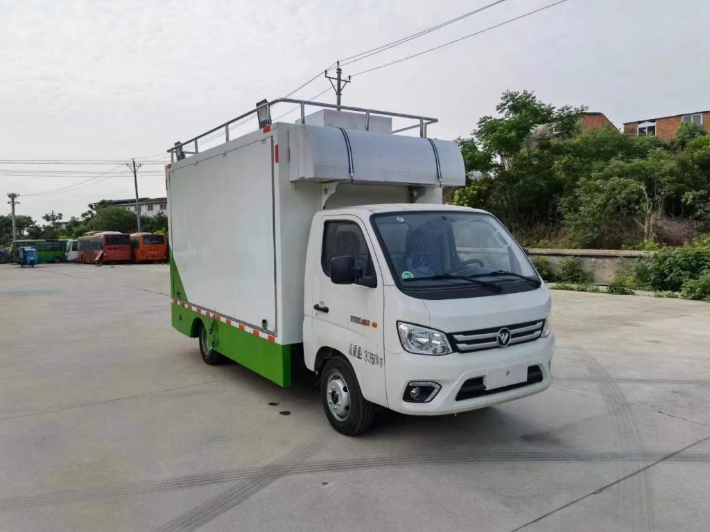 福田流动餐饮车