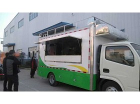大运流动餐饮车