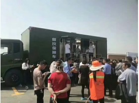东风天锦移动餐饮车