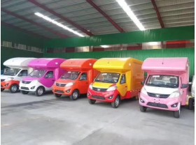 大运移动餐饮车