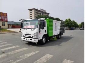 程力庆铃五十铃扫路车