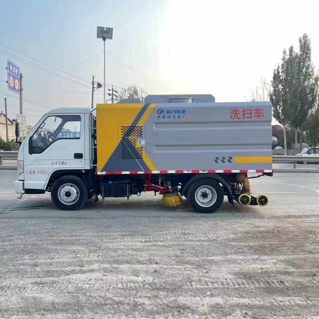 小型福田扫路车