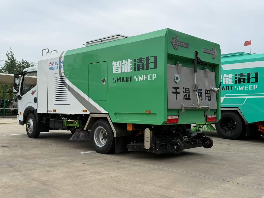 干湿真空吸尘车