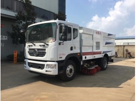 东风多利卡d9扫路车