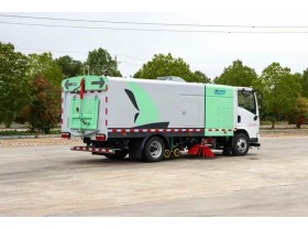 小型洗扫车