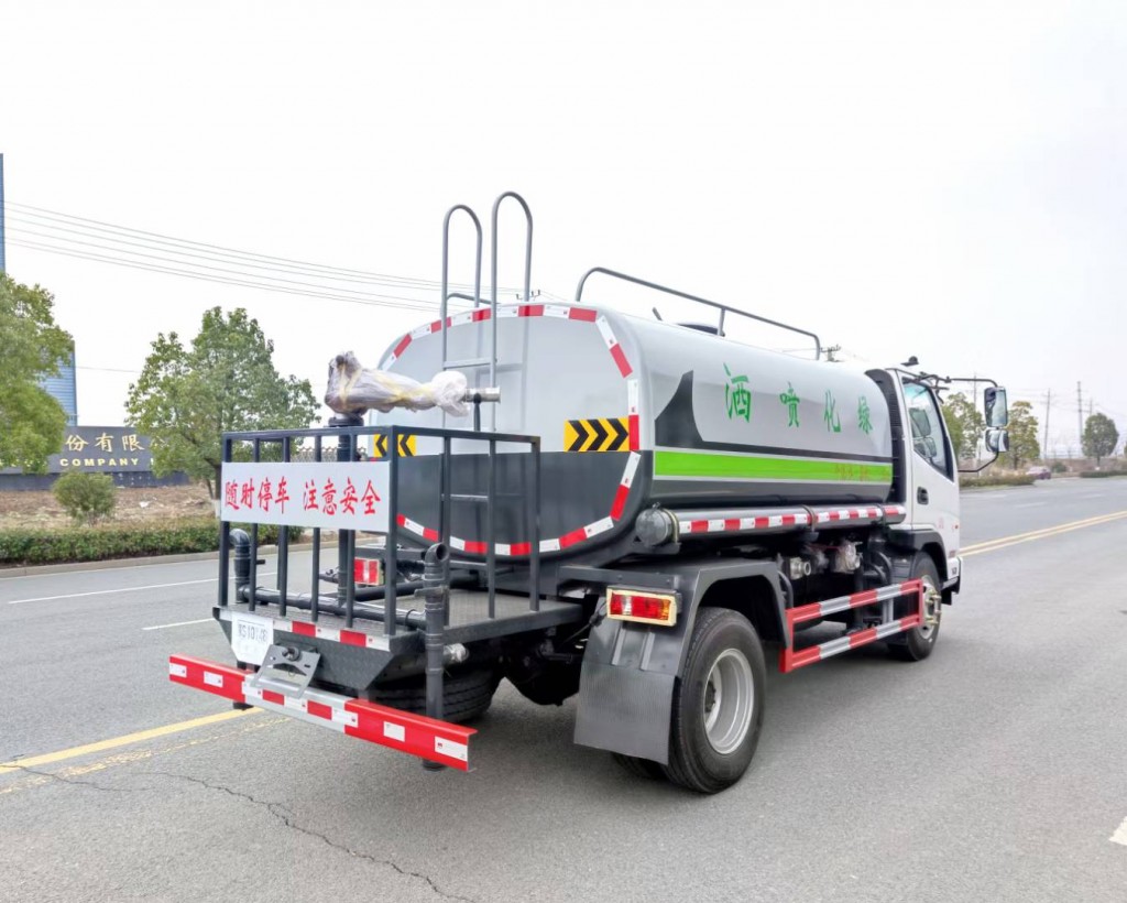 长安洒水车