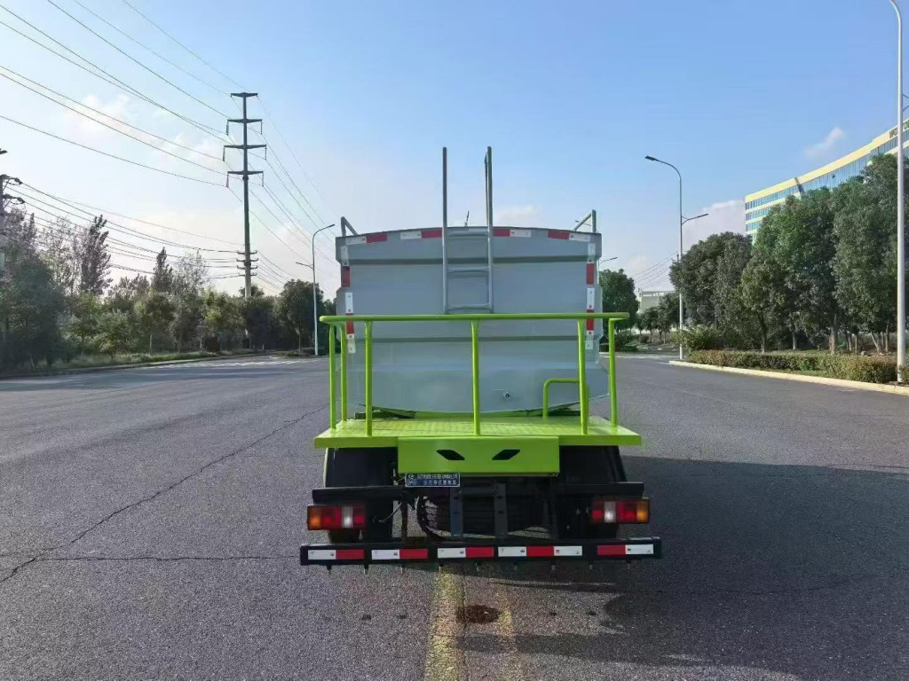 一汽洒水车