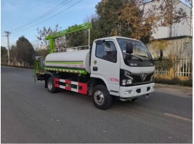 喷药洒水车