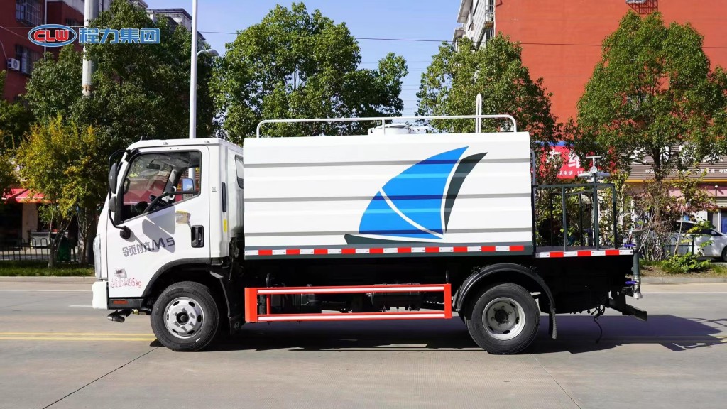高空洒水车
