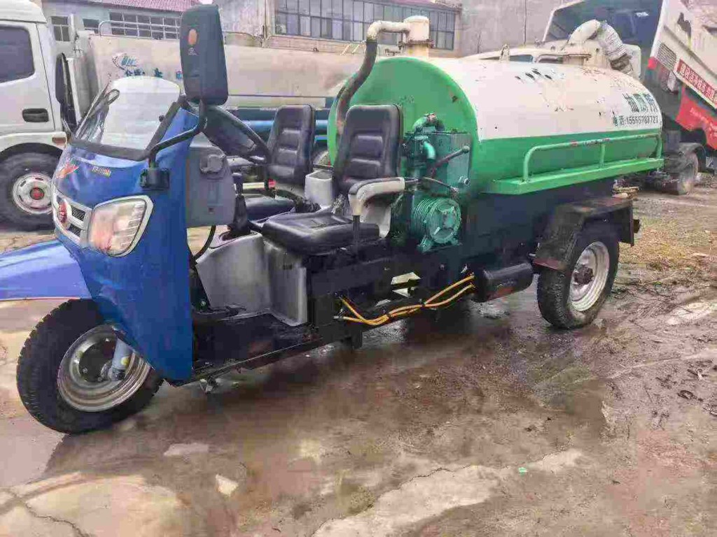五征洒水车