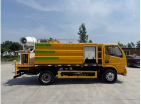 龙帝洒水车